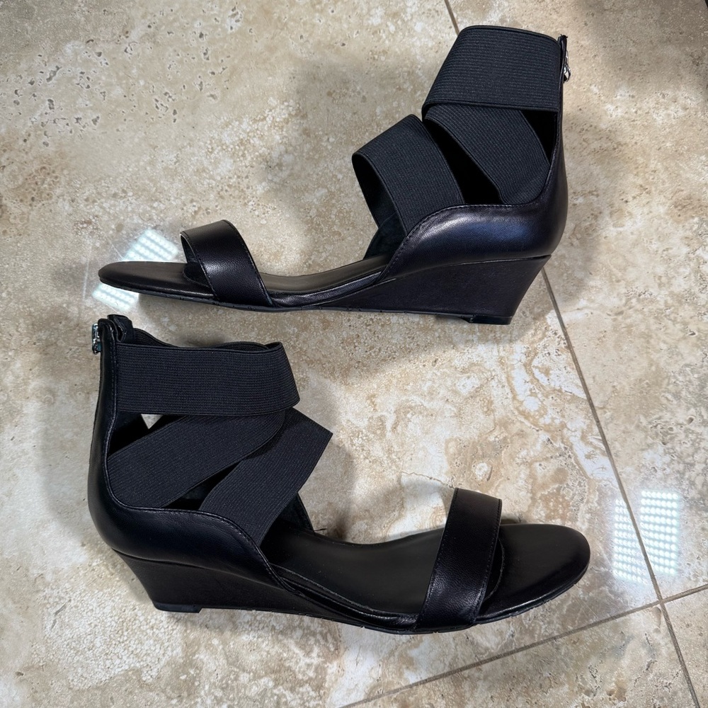 Delman D-Catch Black Nappa Leather Strappy Wedge Sandals Women’s 7.5M